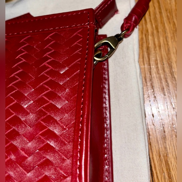 NWOT Bembien Cece Handwoven Leather Convertible Crossbody Shoulder Clutch Rouge - Picture 7 of 10